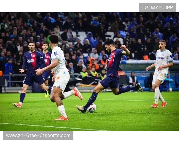 法甲马赛蓝白军团：法甲马赛队的“蓝白军团”精神与传统