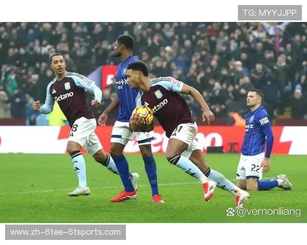 英超赛场：英超联赛的赛场布置与比赛环境